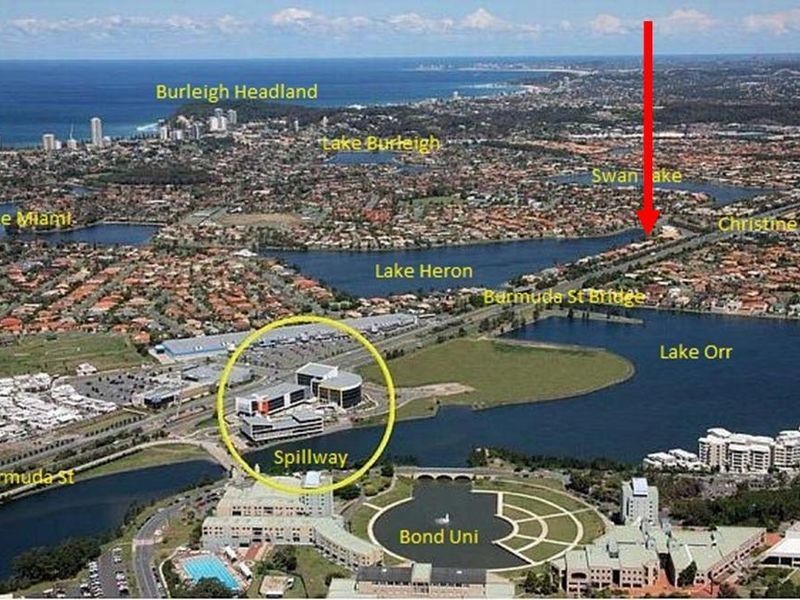 5/2 Cassowary Dr, Burleigh Waters QLD 4220