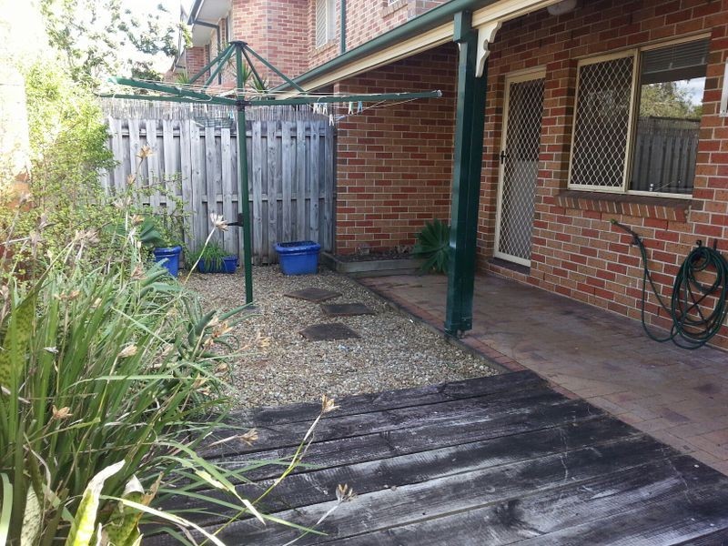 5/2 Cassowary Dr, Burleigh Waters QLD 4220