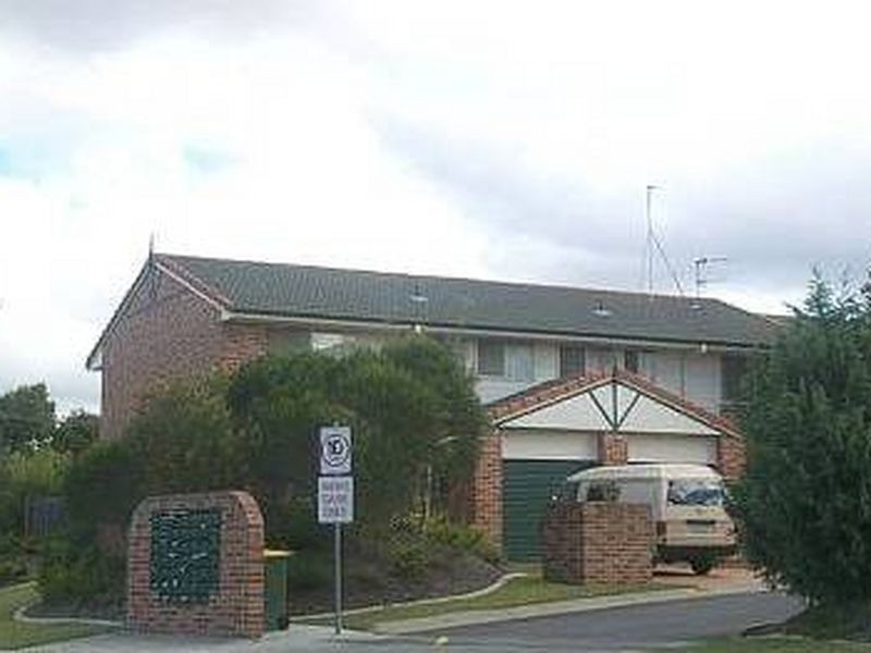 5/2 Cassowary Dr, Burleigh Waters QLD 4220