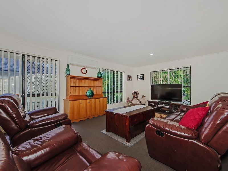 73 Seville Cct, Burleigh Waters QLD 4220