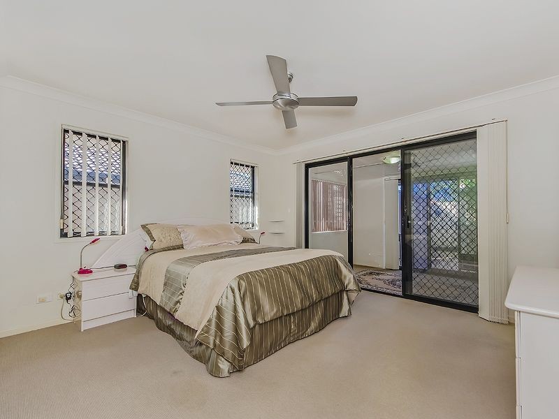 73 Seville Cct, Burleigh Waters QLD 4220