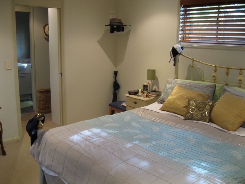 29 Curlew Crescent, Burleigh Waters QLD 4220
