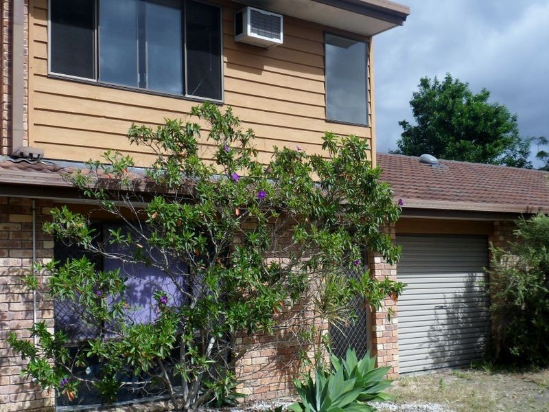 2/40 Frascott Av, Varsity Lakes QLD 4227