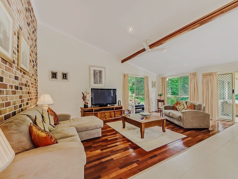 27 Jersey Ct, Tallebudgera QLD 4228