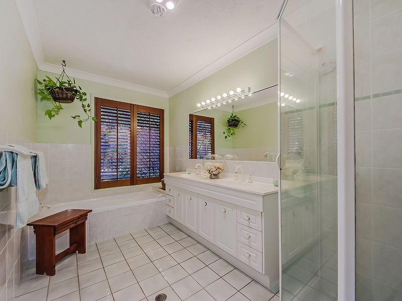 19 Monday Dr, Tallebudgera Valley QLD 4228