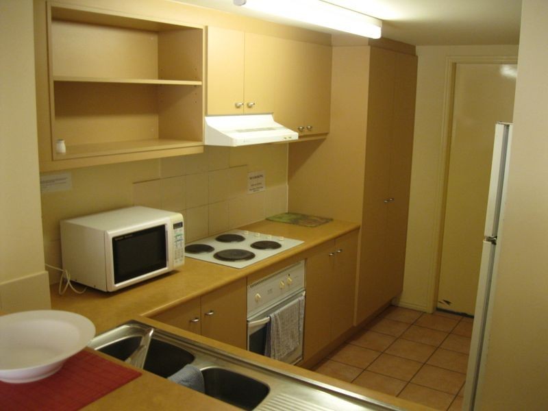 217/215 Cottesloe Drive, Mermaid Waters QLD 4218