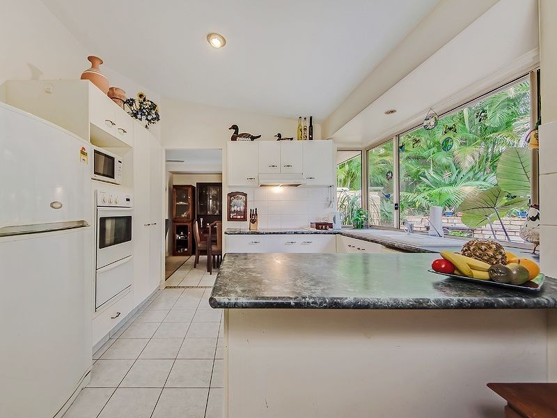 28 Tuena Street, Mudgeeraba QLD 4213