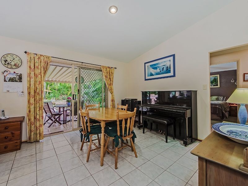 28 Tuena Street, Mudgeeraba QLD 4213