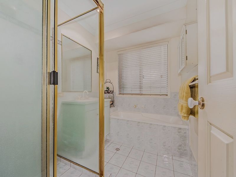 28 Tuena Street, Mudgeeraba QLD 4213