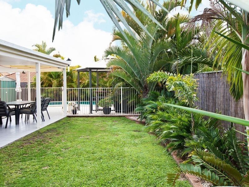 22 Beckington Tce, Mudgeeraba QLD 4213