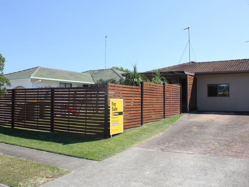 1/5 Wagtail Ct, Burleigh Waters QLD 4220
