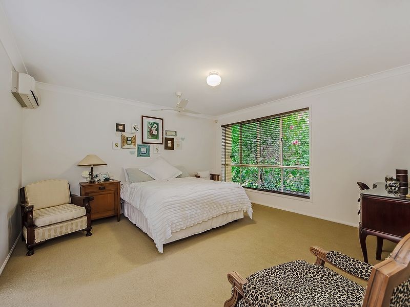 6 Exmoor St, Mudgeeraba QLD 4213