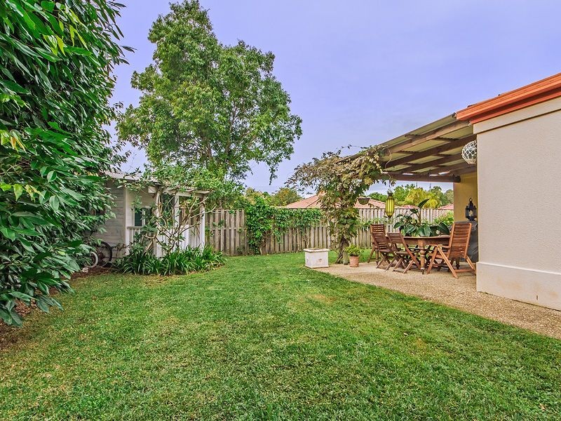 6 Exmoor St, Mudgeeraba QLD 4213