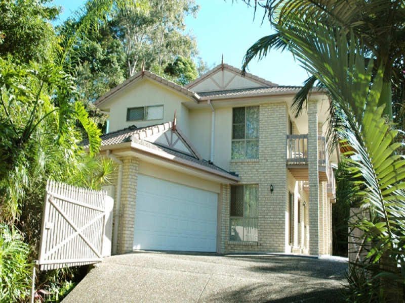 148 Ocean Parade, Burleigh Heads QLD 4220