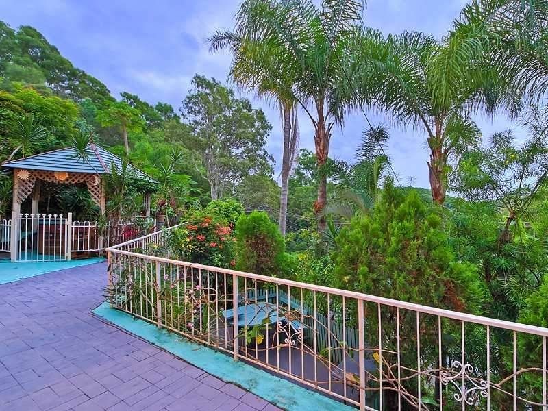 148 Ocean Parade, Burleigh Heads QLD 4220