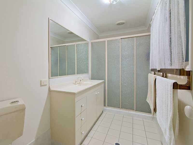 148 Ocean Parade, Burleigh Heads QLD 4220