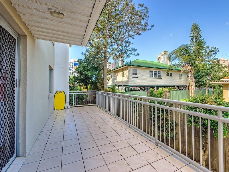 2/1880 Gold Coast Highway, Burleigh Heads QLD 4220