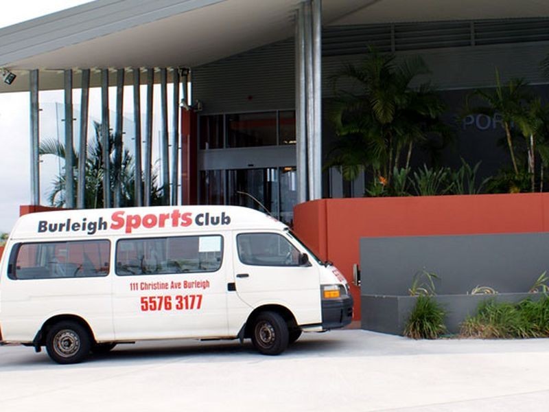2/1880 Gold Coast Highway, Burleigh Heads QLD 4220