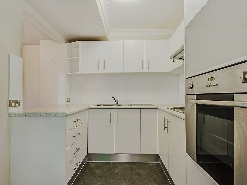 13/5 Galeen Dr, Burleigh Waters QLD 4220