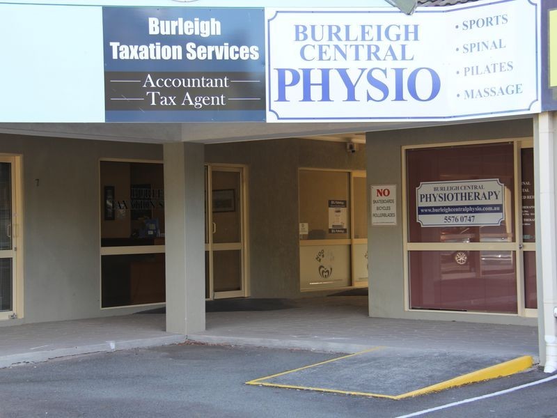 9-10/109 West Burleigh Road, Burleigh Heads QLD 4220