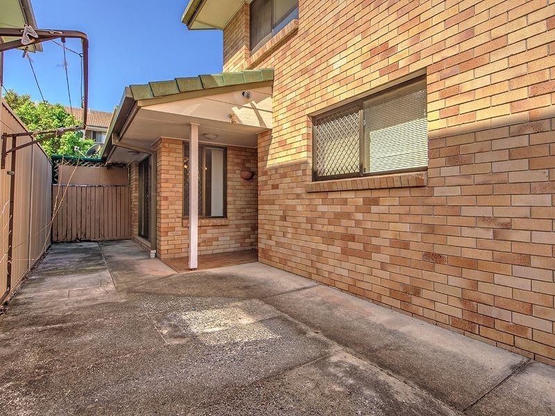 1/3 Hibiscus Haven, Burleigh Heads QLD 4220