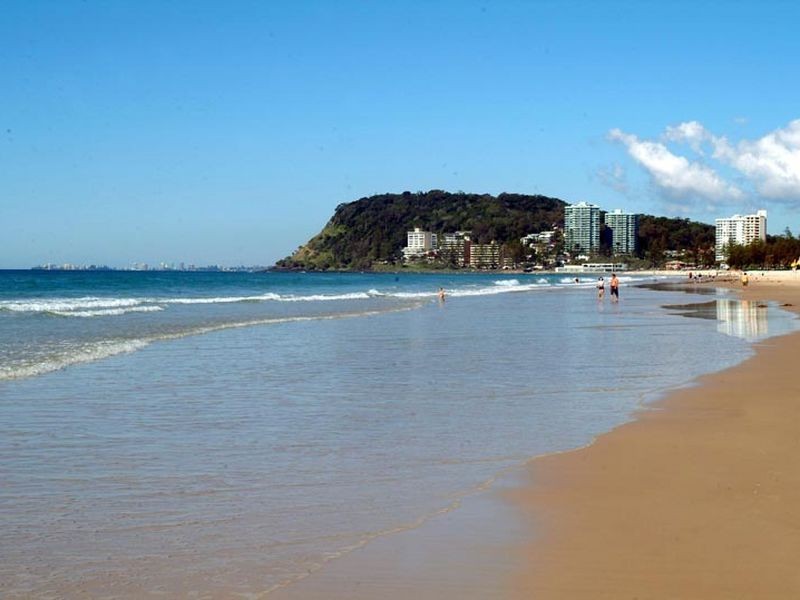 1/3 Hibiscus Haven, Burleigh Heads QLD 4220