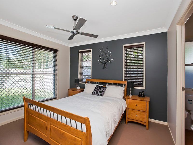 57 Seville Cct, Burleigh Waters QLD 4220