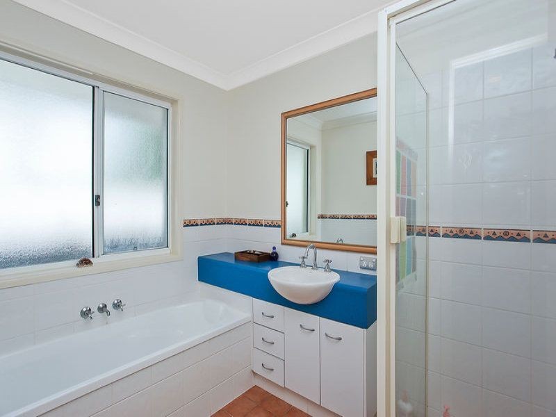 57 Seville Cct, Burleigh Waters QLD 4220