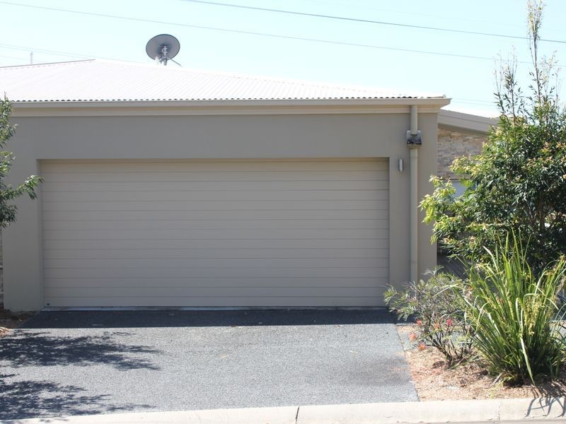 Villas/45 Lancashire Dr, Mudgeeraba QLD 4213