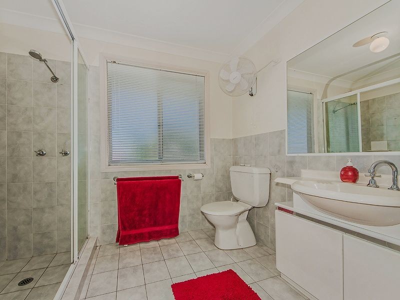 12 Pintail Cr, Burleigh Waters QLD 4220