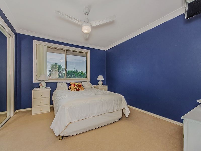 12 Pintail Cr, Burleigh Waters QLD 4220