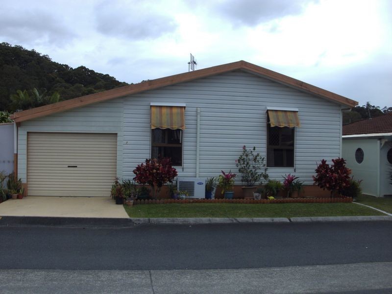 57/3 Township Drive, Burleigh Heads QLD 4220