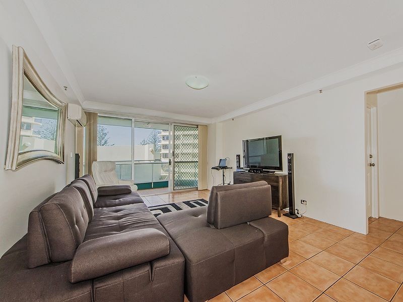 5/70 Marine Parade, Coolangatta QLD 4225
