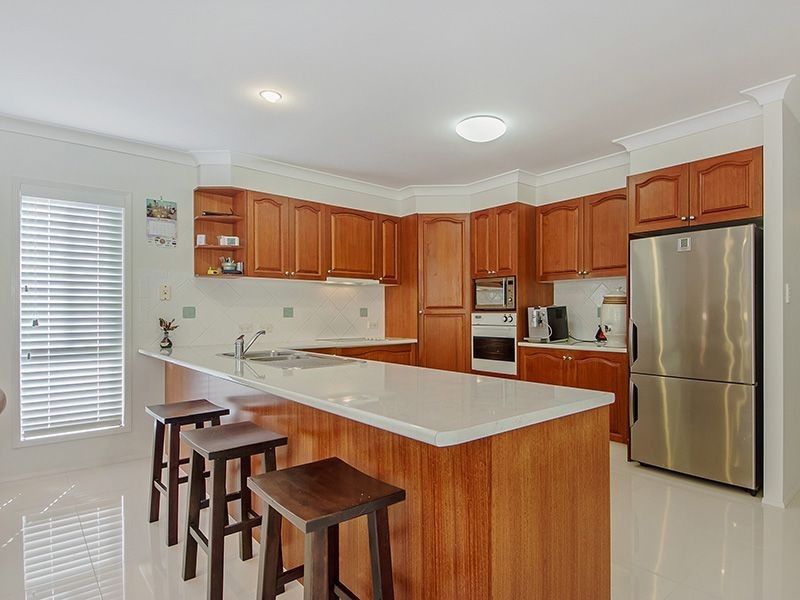 21 Tropicana Cct, Burleigh Waters QLD 4220