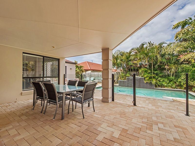 21 Tropicana Cct, Burleigh Waters QLD 4220