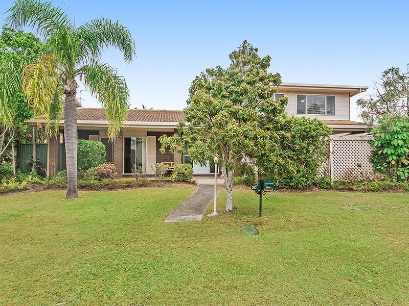 20 Bellbird Av, Burleigh Waters QLD 4220