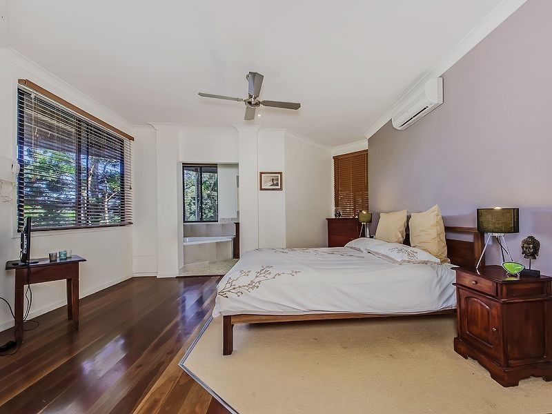 120 Valley Dr, Tallebudgera QLD 4228