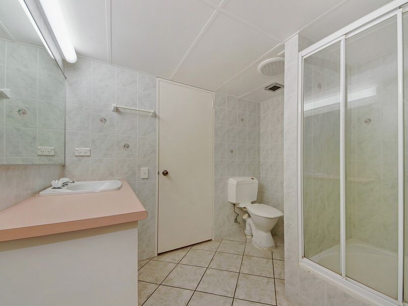 2/1941 Gold Coast Highway, Burleigh Heads QLD 4220