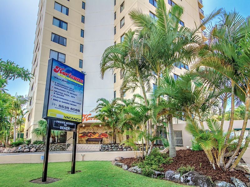 2/1941 Gold Coast Highway, Burleigh Heads QLD 4220