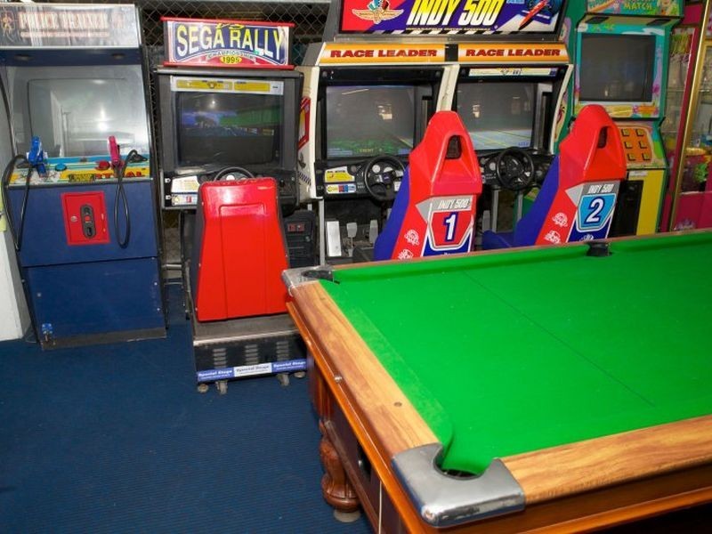 2/1941 Gold Coast Highway, Burleigh Heads QLD 4220