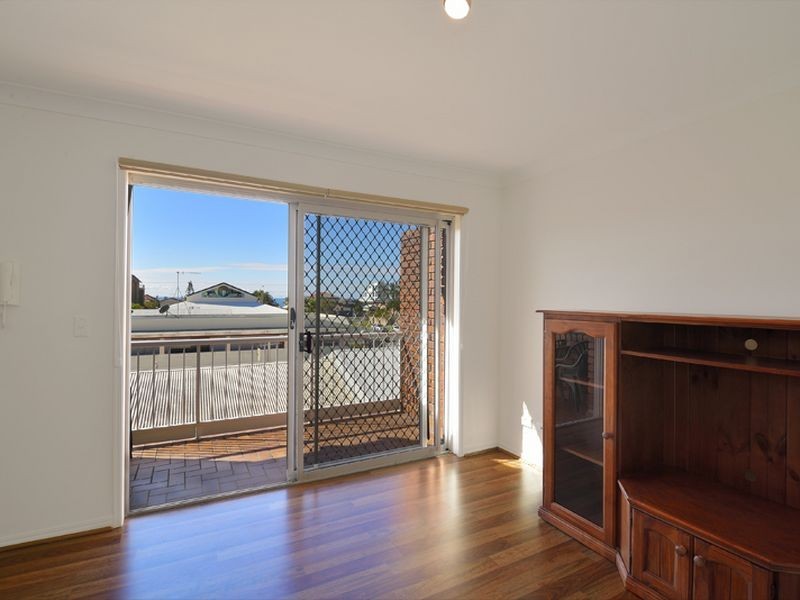 8/11 Fourteenth Av, Palm Beach QLD 4221