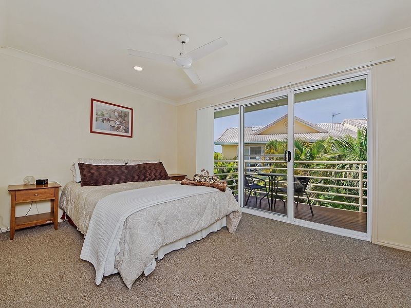156/215 Cottesloe Drive, Mermaid Waters QLD 4218