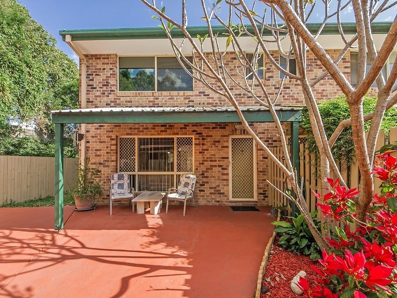 12/18 Bottlewood Ct, Burleigh Waters QLD 4220