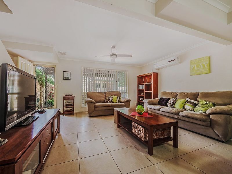 12/18 Bottlewood Ct, Burleigh Waters QLD 4220