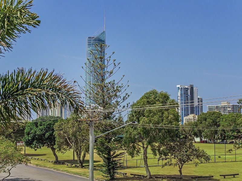 15 Remo Street, Isle Of Capri QLD 4217