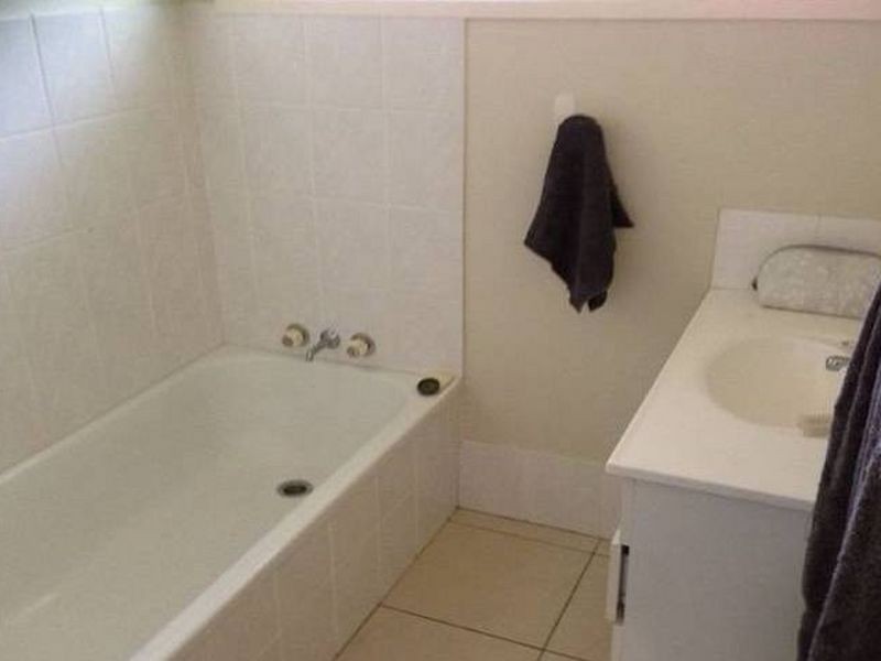 1/68 Dawn Parade, Miami QLD 4220