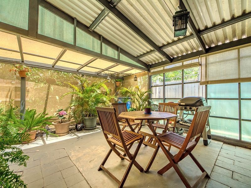 4/3 Township Drive, Burleigh Heads QLD 4220