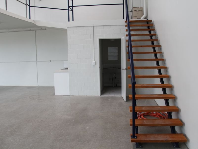 1/11 Hutchinson St, Burleigh Heads QLD 4220