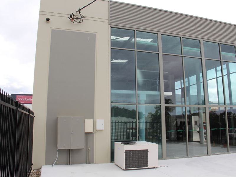 1/11 Hutchinson St, Burleigh Heads QLD 4220