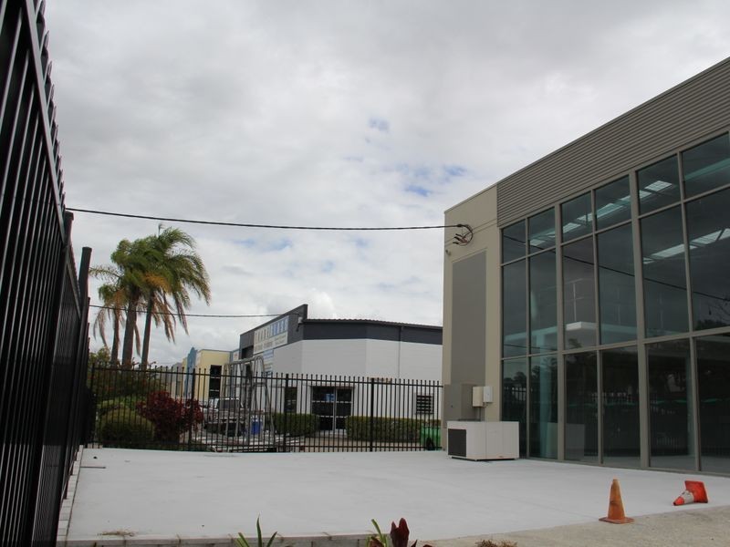 1/11 Hutchinson St, Burleigh Heads QLD 4220